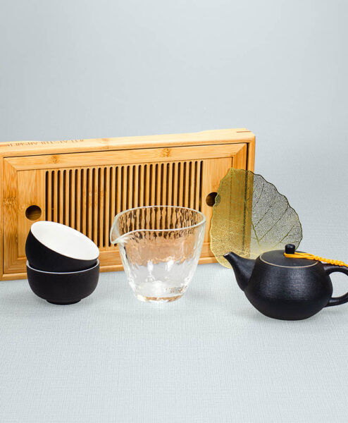 Alternative view of Gong Fu Teeset